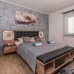 Feriehus Cozy In Biograd Na Moru